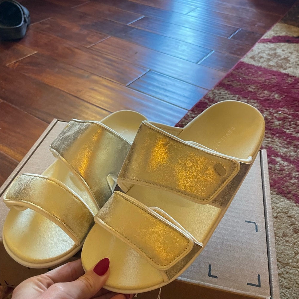 3 pairs of Orthofeet Shoes